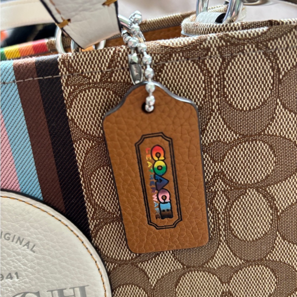Coach Dempsey Carryall in Signature Jacquard with Rainbow Strip & Patch Pride - Picture 8 of 14